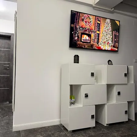 Skyview Sif Apartment Craiova